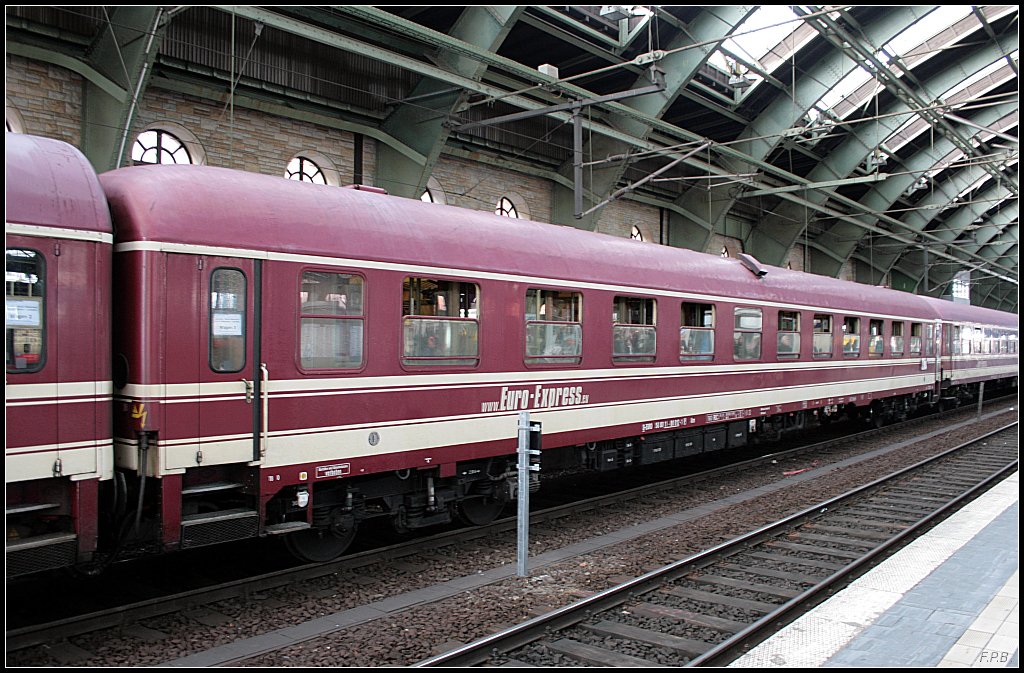 D-EURO 56 80 11-80 012-1 [P] Am ist ein Reisezugwagen mit Sitzplätzen der 1. Klasse (DB Fernverkehr Köln, Bf Dortmund, Standort Münster, Hmax 160 km/h, gesichtet Berlin Ostbahnhof 27.12.2009)
