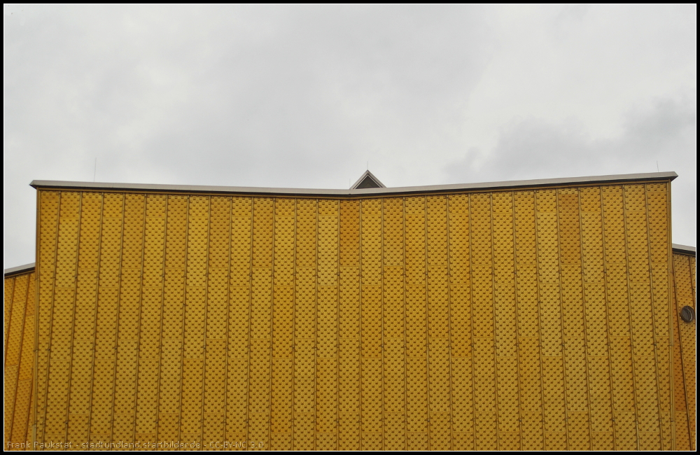Fassade der Berliner Philharmonie in Berlin-Tiergarten