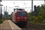 DB Schenker 145 008-9 mit einem Container-Zug am 05.09.2014 durch Uelzen