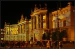 Google Plus Fotowalk  Festival of Lights : Die HU Berlin (Juristische Fakultät) am Bebelplatz erstrahlte am 15.10.2014 sehr farbenfroh und war auch ein gern genommenes Fotomotiv