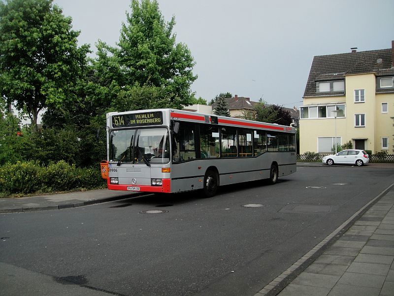 9906 als Linie 614 am Dottendorfer Hindenburgplatz