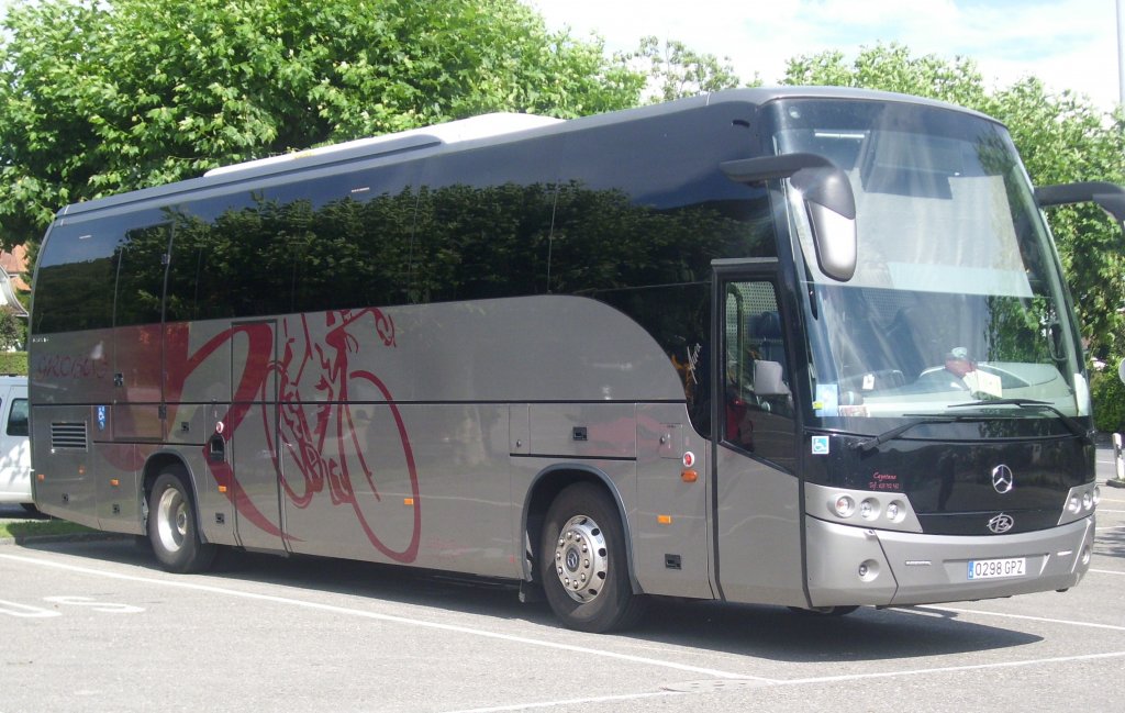 Beulas Aura + Mercedes-Benz in Wismar.