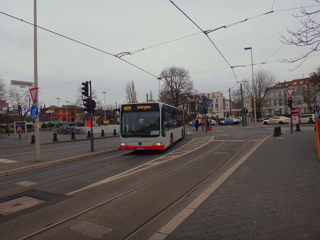 BN-SW 4308 an der T.-Mann-Strae