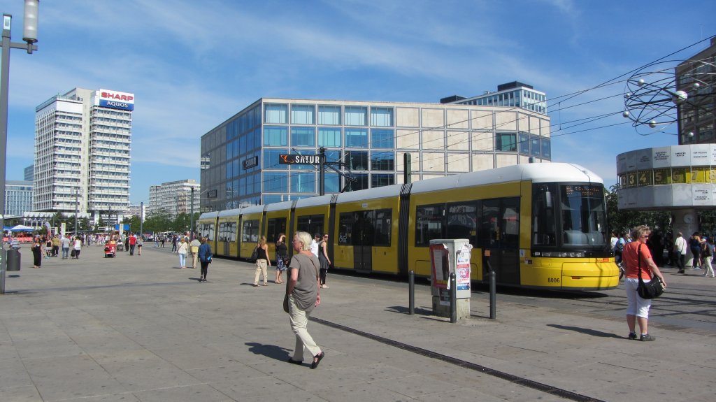 BVG Stra�enbahn am 15.8.2012 am Alexanderplatz.
