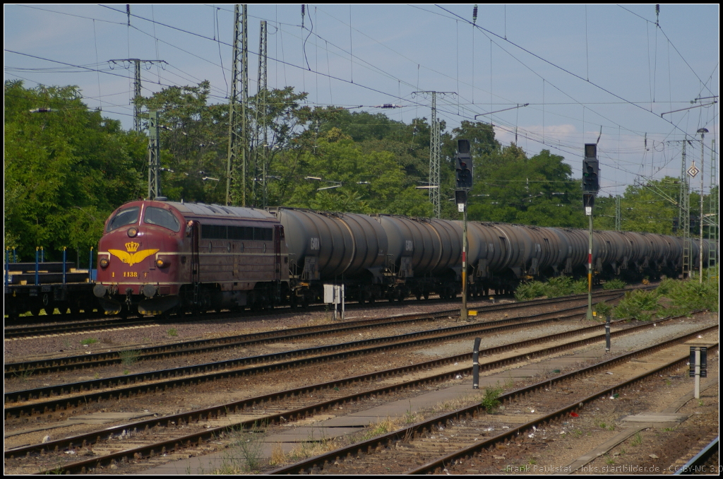 CLR My 1138 / 227 004 mit Kesselwagen-Zug am 16.07.2013 in Magdeburg (NVR-Nummer 92 80 1227 004-9 D-CLR)