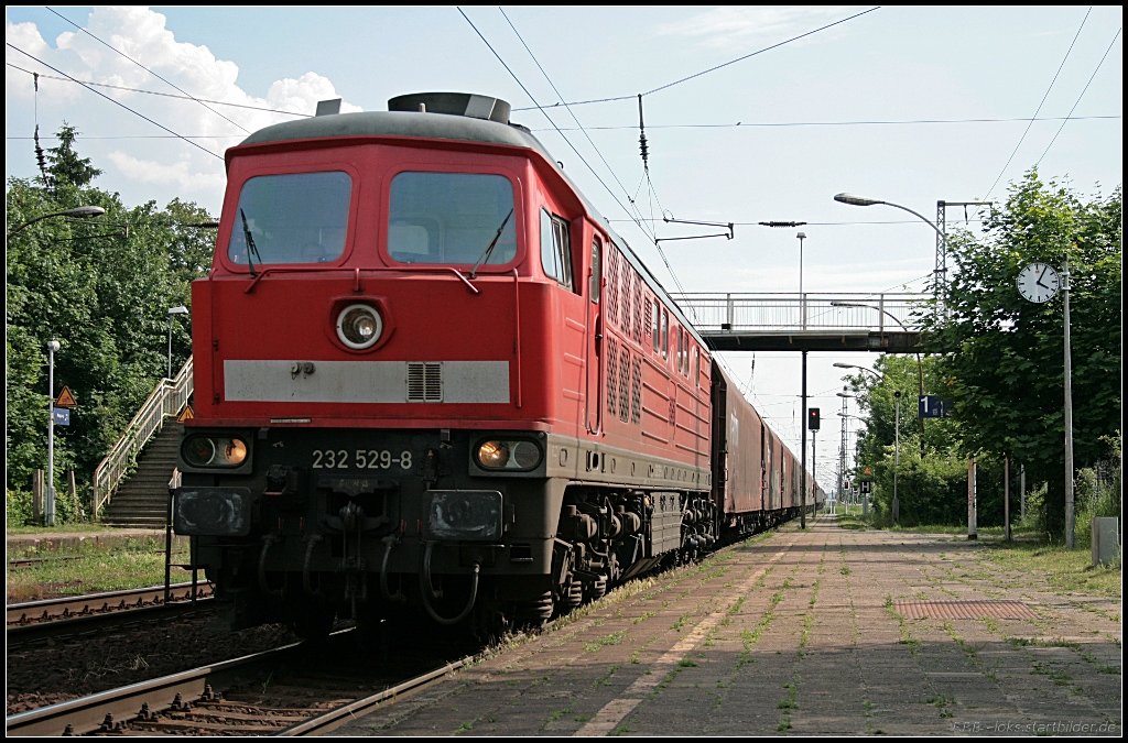 DB 232 529-8 mit gem. Gterzug in den Feierabend (gesehen Wustermark-Priort 10.06.2010 - Update: 03/2013 in Halle G abgestellt)