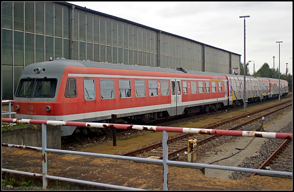 DB 614 084-2 steht seit Jahren am gleichen Platz. Ob der Triebzug seine letzte Leistung schon lange hinter sich gebracht hat? (gesehen Cottbus 05.05.2010 - Update: In Hamm abgestellt)