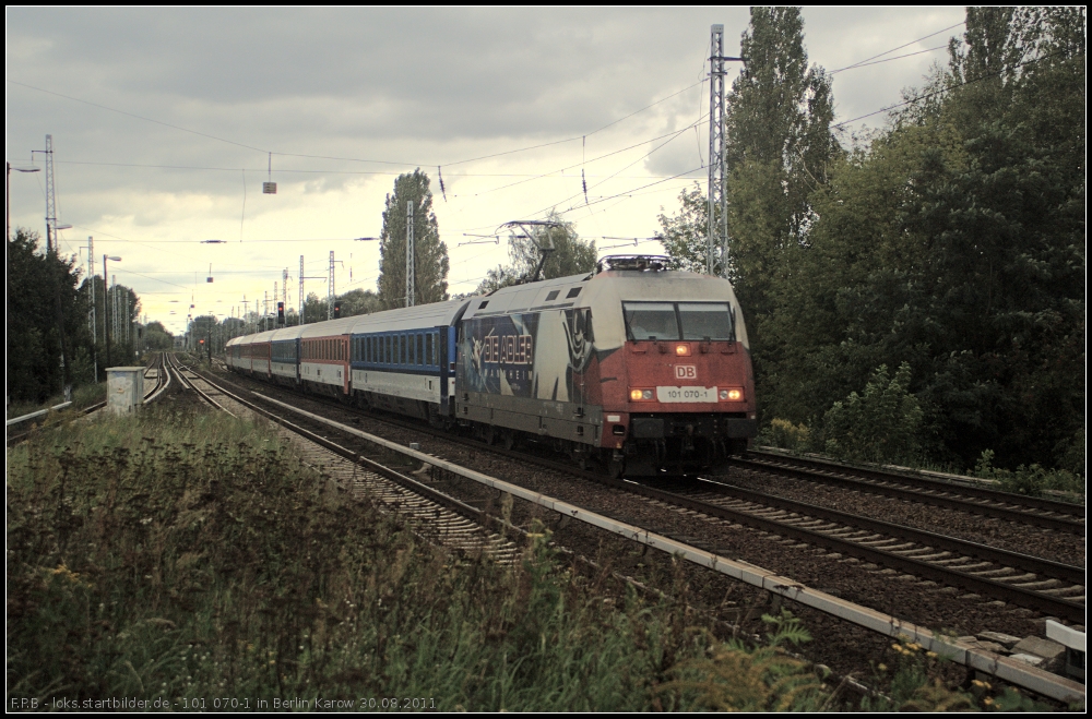 DB Fernverkehr 101 070-1  Adler Mannheim  mit ihrem IC Richtung Gesundbrunnen am 30.08.2011 in Berlin-Karow.