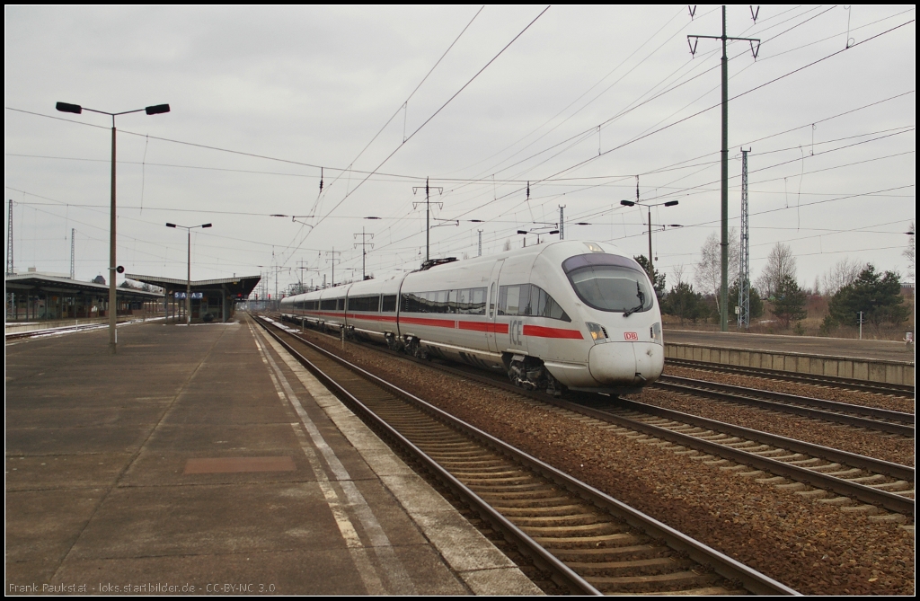 DB Fernverkehr 411 027  Weimar  (Tz 1127) als Umleiter am 03.04.2013 in Berlin Schnefeld Flughafen