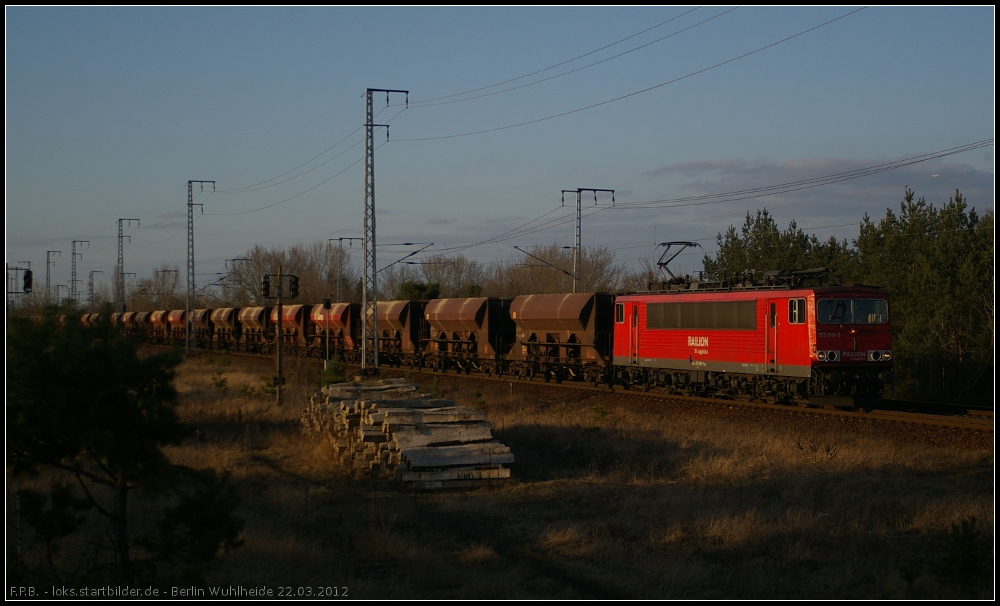 DB Schenker 155 081-3 mit Tds-Wagen am 22.03.2012 in der Berliner Wuhlheide
<br><br>
Update: Am 21.05.2015 in Opladen verschrottet