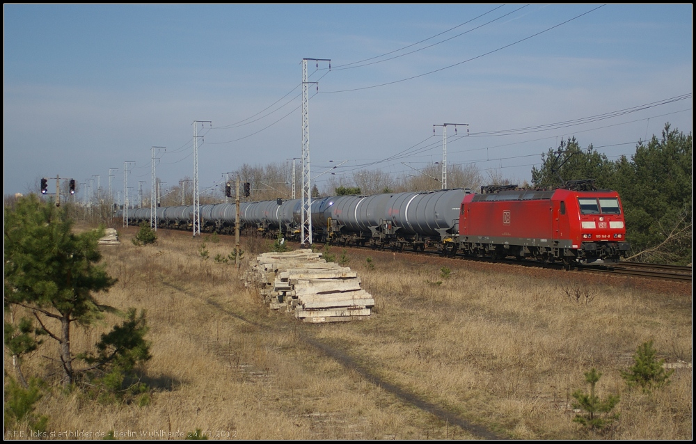 DB Schenker 185 146-8 mit Kesselwagen (gesehen Berlin Wuhlheide 24.03.2012)