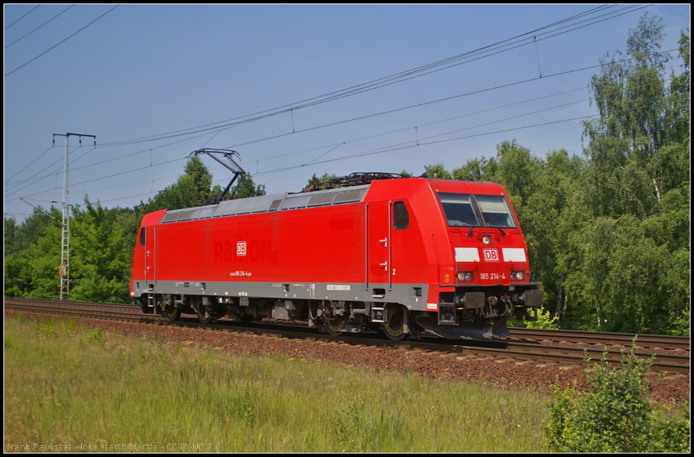 DB Schenker 185 214 am 20.06.2013 solo in der Berliner Wuhlheide unterwegs