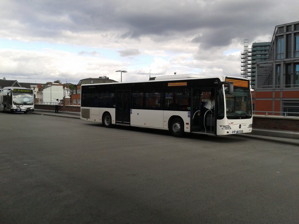 Ein Citaro berland von Zerbin Busreisen Geesthacht im Bf.Bergedorf