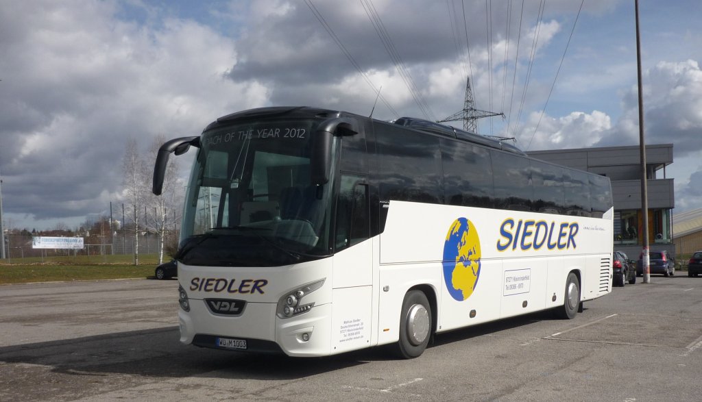 Ein VDL von Siedler-Reisen am Glaspalst-Parkplatz in Sindelfingen, am 09.03.2013