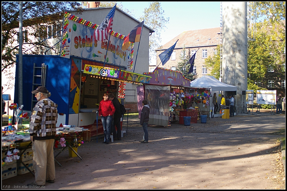 Fr diejenigen die Ihr Glck herausfordern wollten waren auch einige Stnde aufgebaut (gesehen Bw-Fest Lutherstadt Wittenberg 10.10.2010)