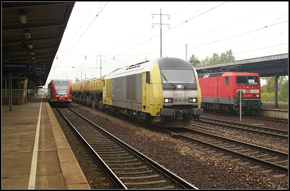 HSL ER 20-003 mit reichlich Kies Richtung Berlin (NVR-Nummer: 92 80 1223 003-5 D-DISPO, ex NE, ex NOB, ex Alex, Eigentum MRCE Dispolok, vermietet seit 1.1.2009, gesehen Berlin Schnefeld Flughafen 09.09.2010)