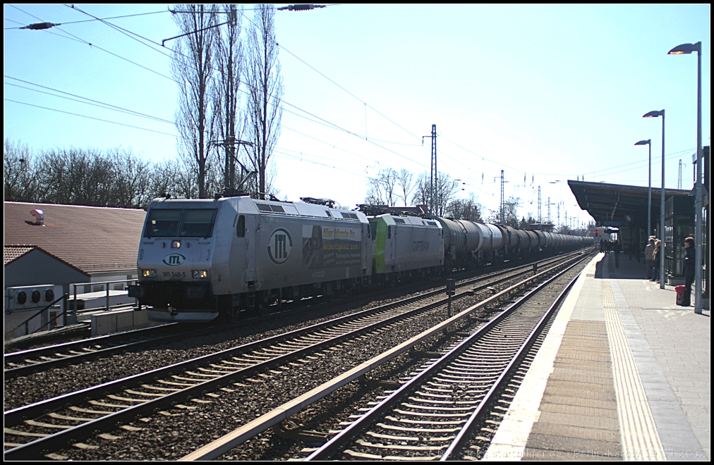 ITL 185 548 und RBB 185 542 (angemietet v. Captrain) mit KeWa im Gegenlicht am 19.03.2012 in Berlin-Karow