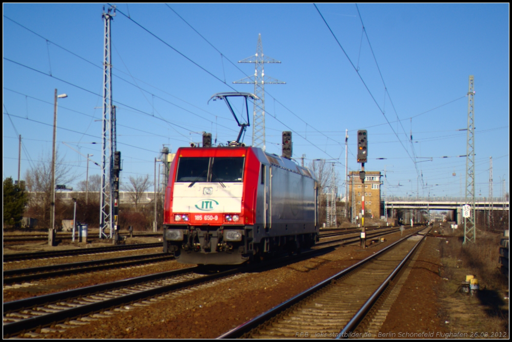 ITL 185 650-9 Lz am 26.02.2012 in Berlin Schnefeld-Flughafen Richtung Norden unterwegs.