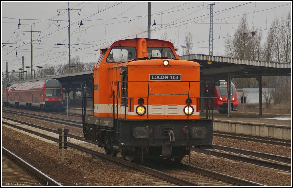 LOCON 103 solo am 03.04.2013 in Berlin Schnefeld Flughafen (NVR-Nummer 98 80 3 345 067-3 D-LOCON)