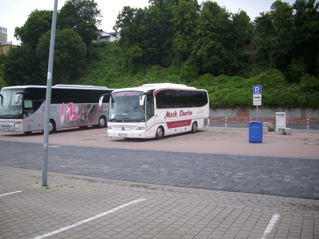 Mercedes Tourino von Meck. Charter aus Deutschland im Stadthafen Sassnitz.