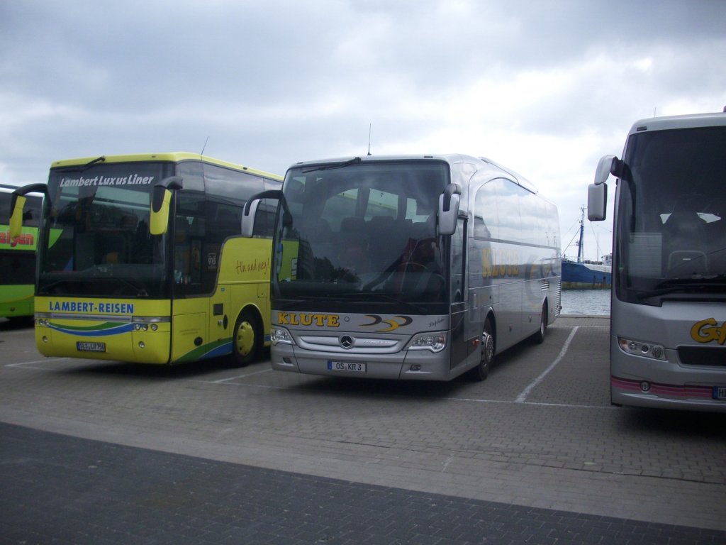 Mercedes Travego von Klute aus Deutschland im Stadthafen Sassnitz.