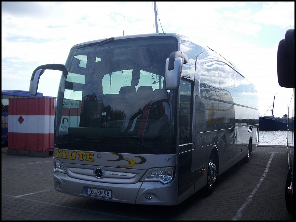 Mercedes Travego von Klute aus Deutschland im Stadthafen Sassnitz.