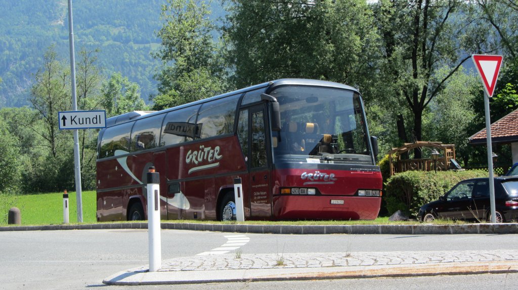 Neoplan in Breitenbach am Inn am 26.5.2012.