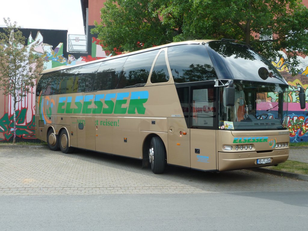 Neoplan Starliner von  ELSESSER  steht am 21.05.2011 in Fulda