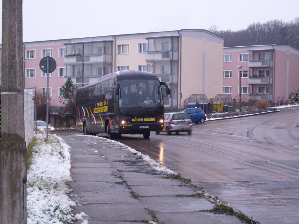 Neoplan Tourliner von Rgen Reisen/Deutschland in Bergen.