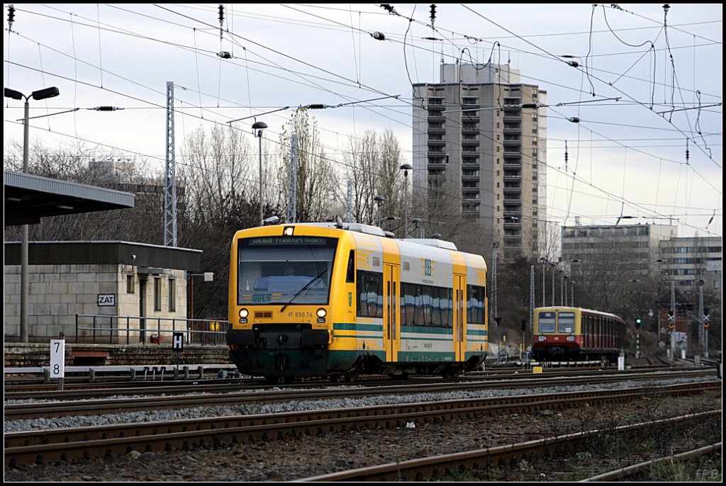 ODEG 650.74 / 650 074 als OE60 Frankfurt (Oder) als Umleiter wegen Gleisbauarbeiten auf dem Berliner Innenring in der Greifswalder Str am 28.11.2009