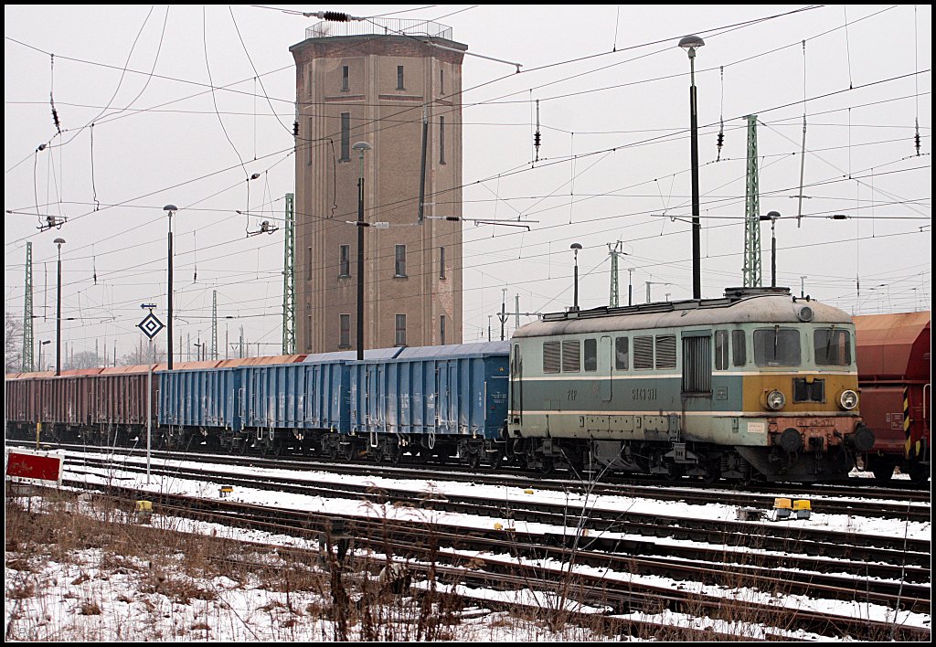 PKP ST43-371 holt einen Leerzug ab (gesichtet Guben 24.12.2009)