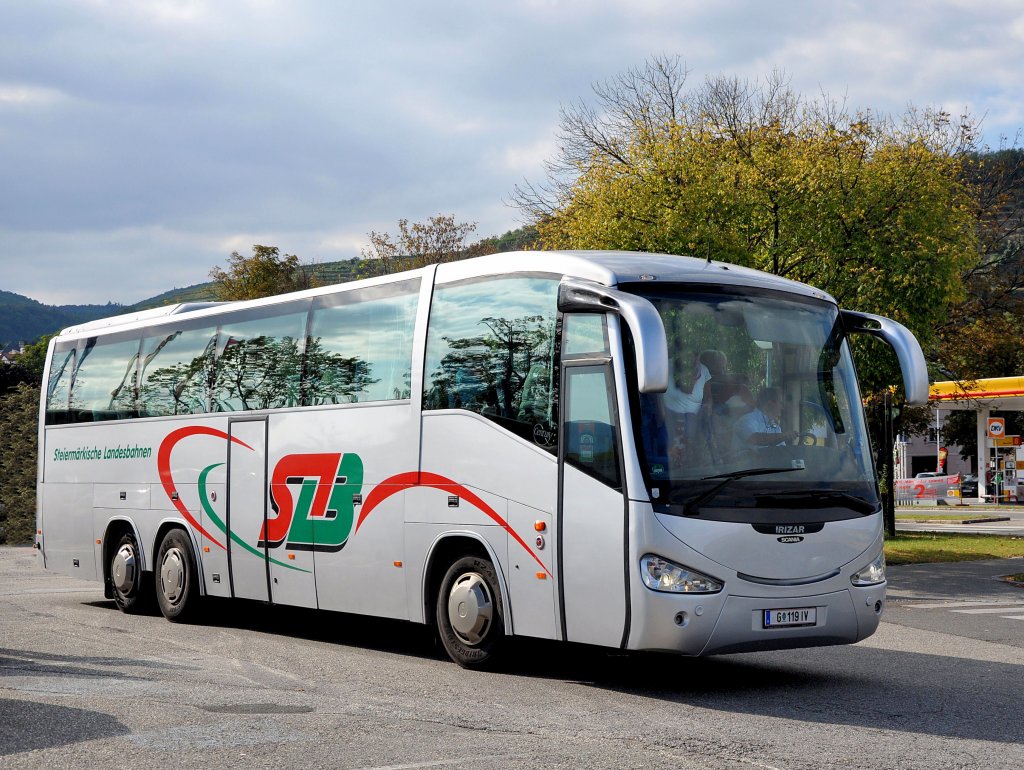 SCANIA IRIZAR von den steiermrkischen Landesbahnen (SLB) am 14.9.2012 in Krems an der Donau unterwegs.