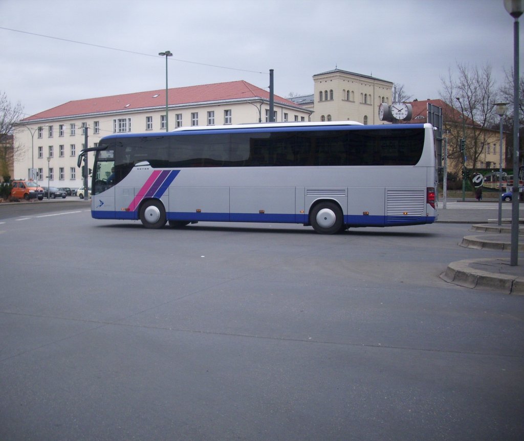 Setra 415 GT-HD aus von Havelbus Deutschland in Potsdam.