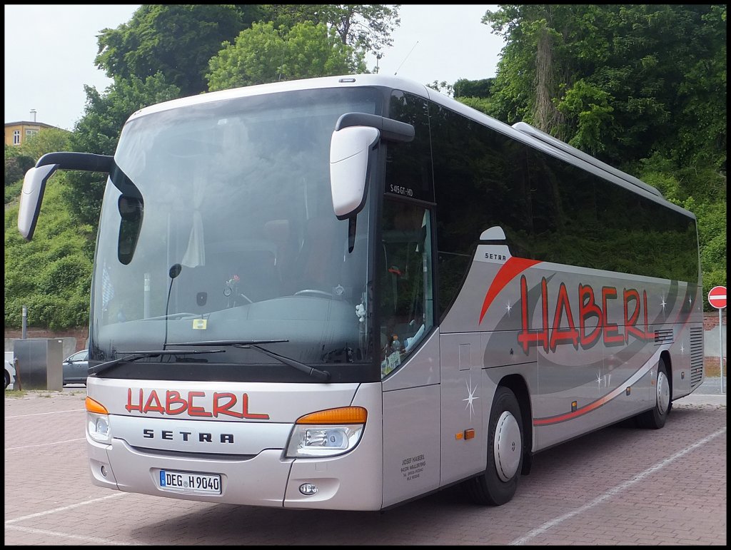 Setra 415 GT-HD von Haberl aus Deutschland im Stadthafen Sassnitz.