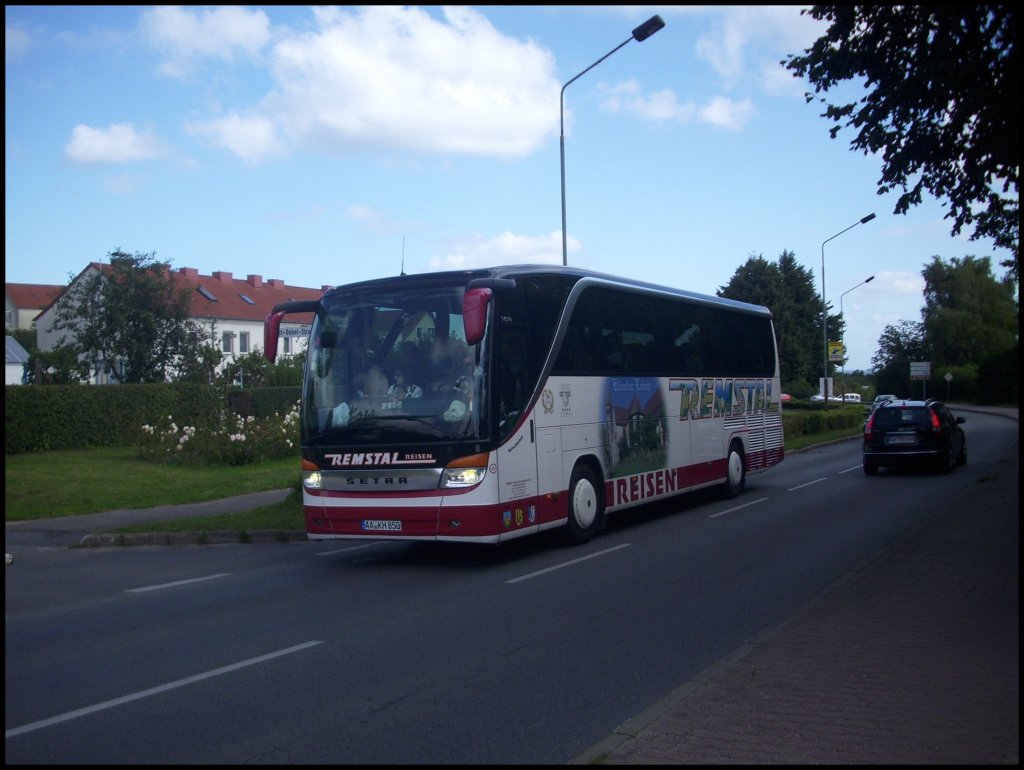 Setra 415 HD von Remstal aus Deutschland in Sassnitz.