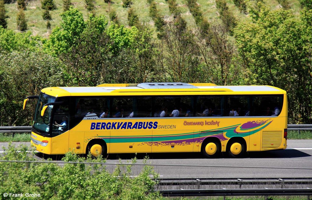 Setra von Bergkvarabuss Schweden, lvemarks Holiday, fotografiert auf der A 9 bei Denkendorf am 20.05.2012