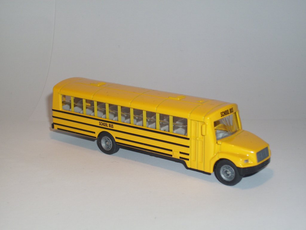 Siku 1:87 Bus US-Schulbus.