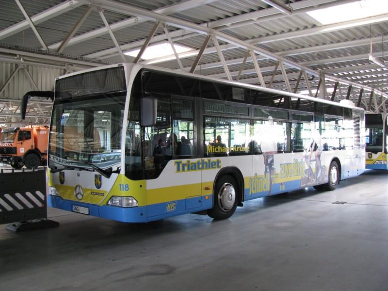 Stadtomnibus Mercedes  Citaro , Nr. 118 mit Werbunbg fr den Triathleten Michael Kruse des Nahverkehr Schwerin (NVS), Schwerin [30.08.2008]