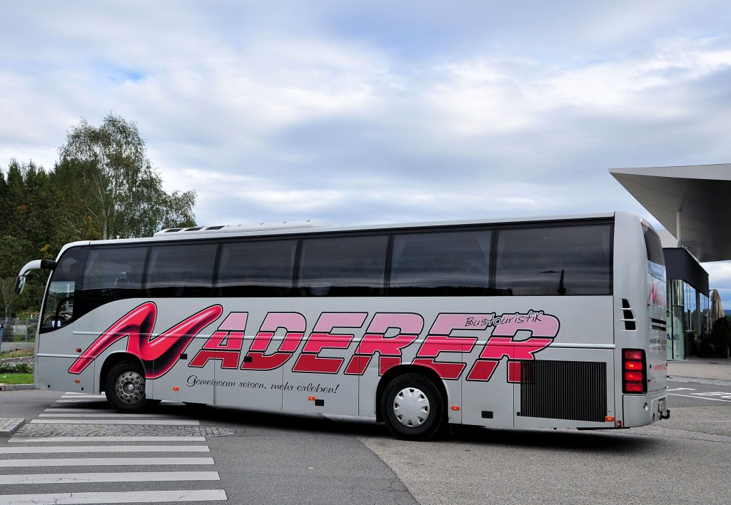 VOLVO 9700 von NADERER Reisen aus Obersterreich.Krems,27.9.2012.