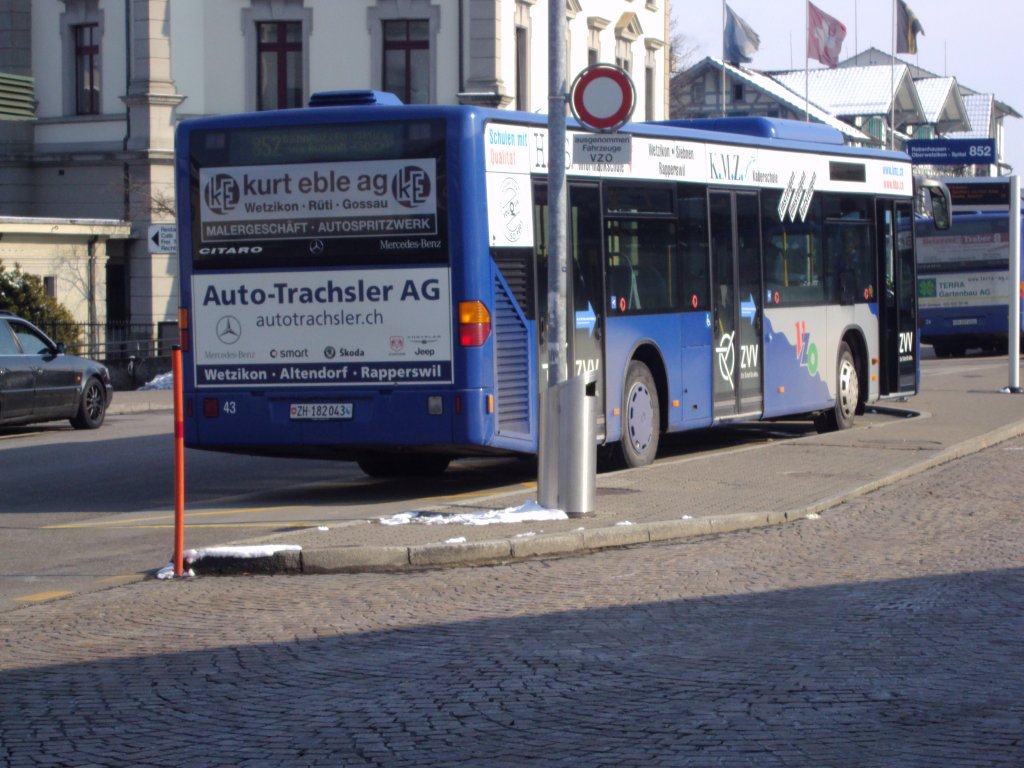 VZO-Mercedes Citaro NR.43 Baujahr 2004 am Bahnhof Wetzikon am 16.2.10