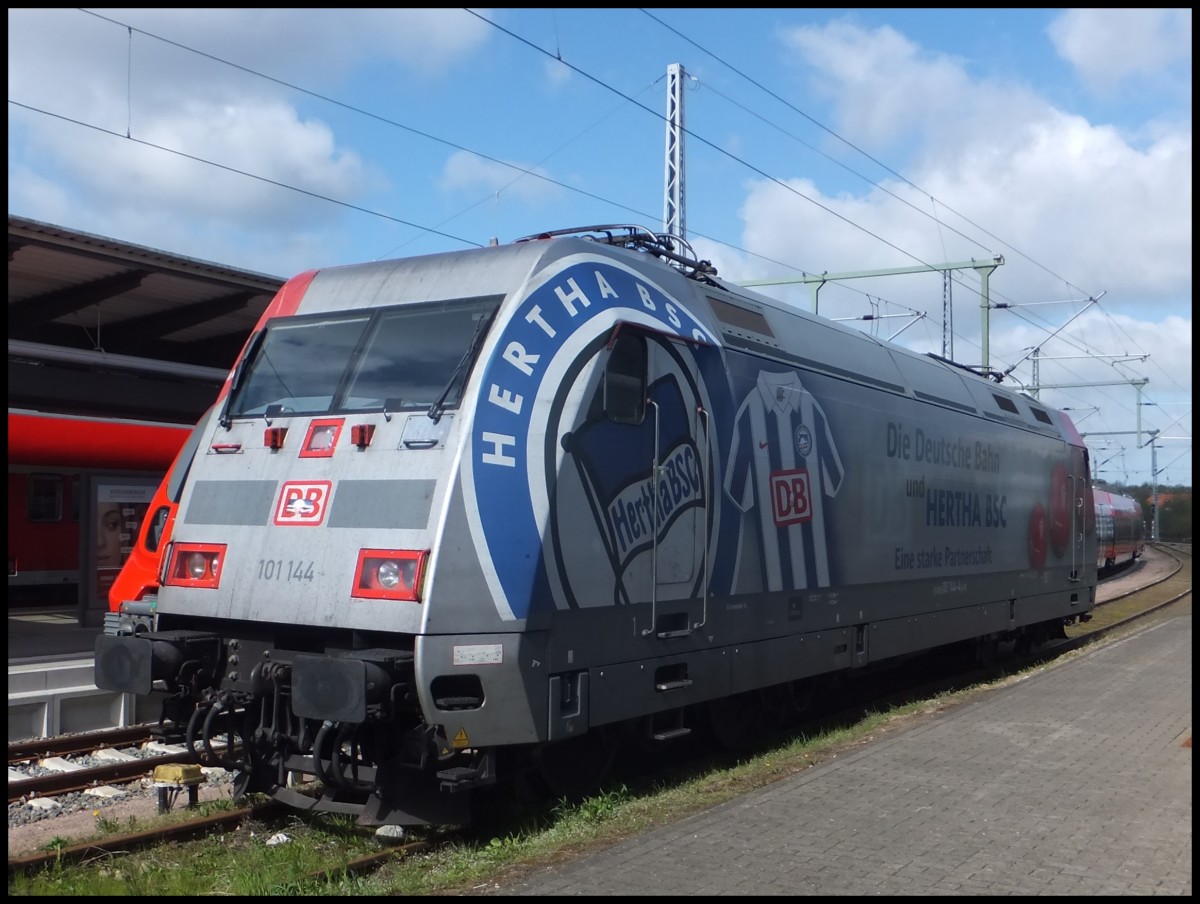 101 114 in Rostock am Hauptbahnhof am 13.04.2014