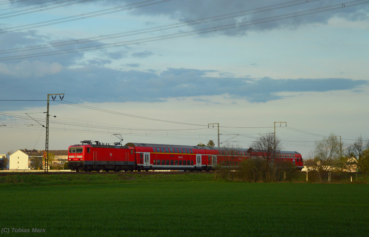 143 176 mit der RB75 zwischen Weiterstadt und Klein-Gerau am 08.04.2016