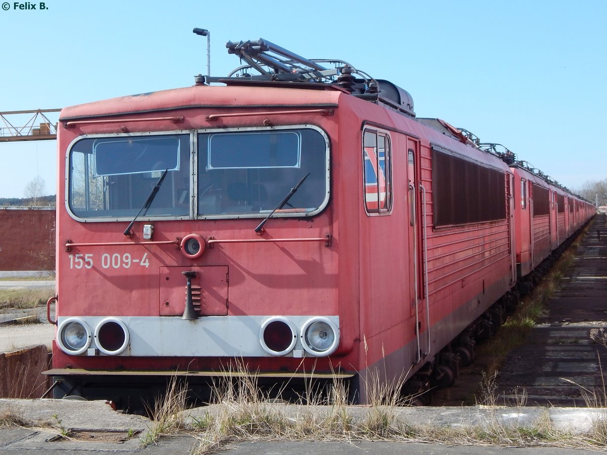 155 009-4 und andere 155er, 140er und eine 151er in Mukran am 09.04.2016