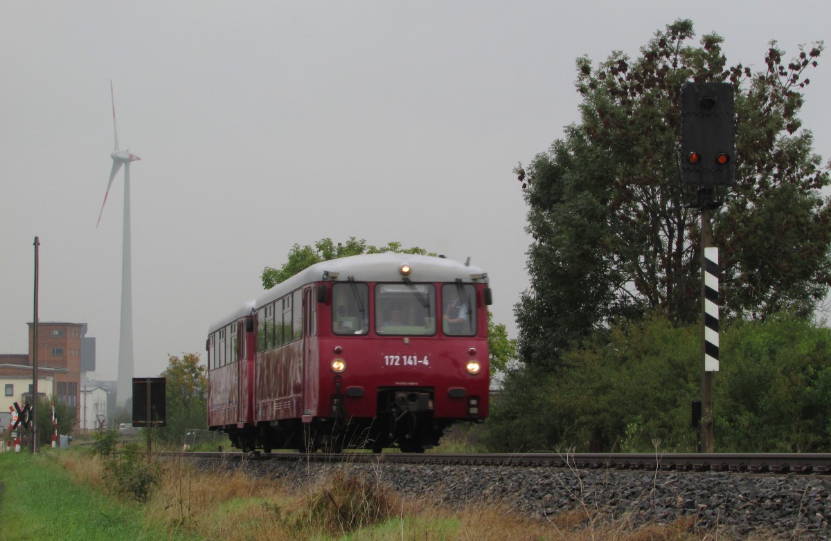 172 141-4 und 172 140-6 am Multicar Werk kurz vor Waltershausen am 21.09.2014