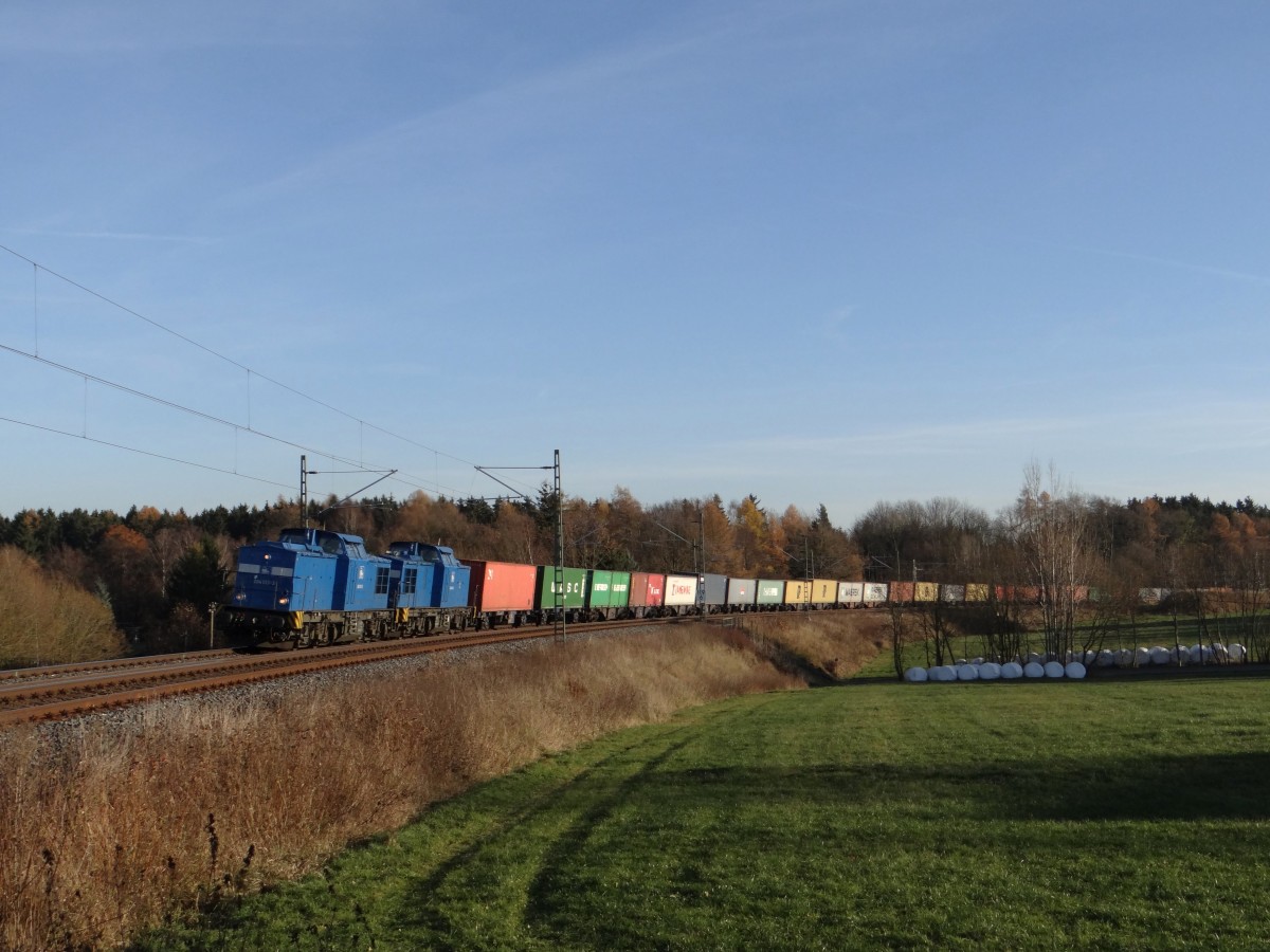 204 013 und 204 011 der PRESS mit dem Container am 27.11.13 in Oberj�ssnitz/V .