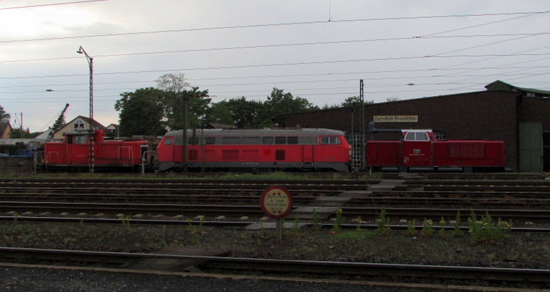 364 869-8,217 012 und V122 im Eisenbahnmuseum Darmstadt Kranichstein am 27.Mai.2014