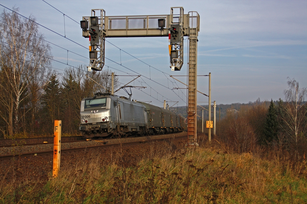 37006 am 27.11.14 bei der Ausfahrt Erfurt-Bischleben gen Eisenach