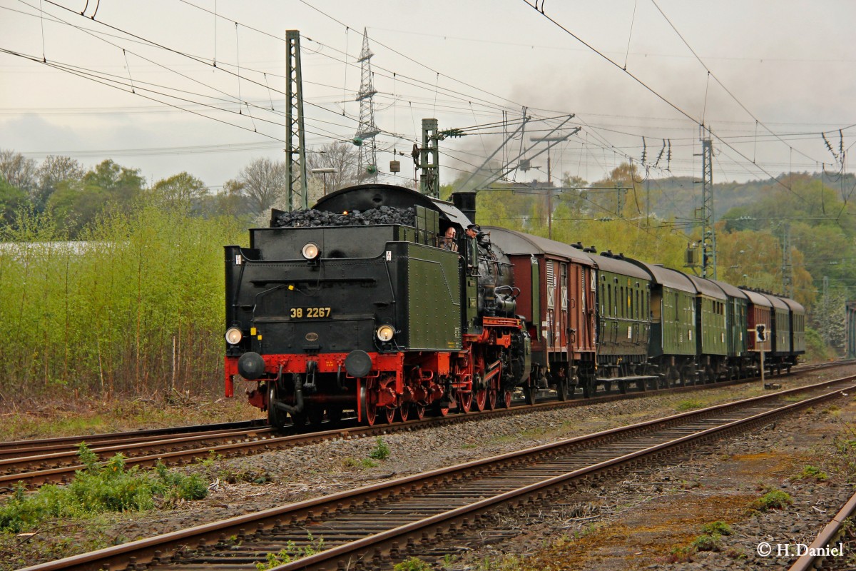 38 2267 am 06.04.2014 in Hattingen.