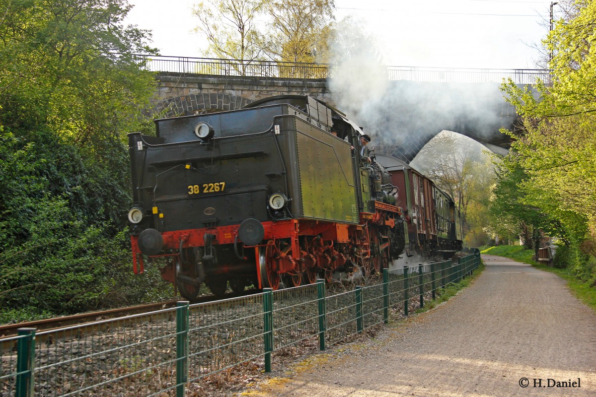 38 2267 am 06.04.2014 in Witten Bommern.