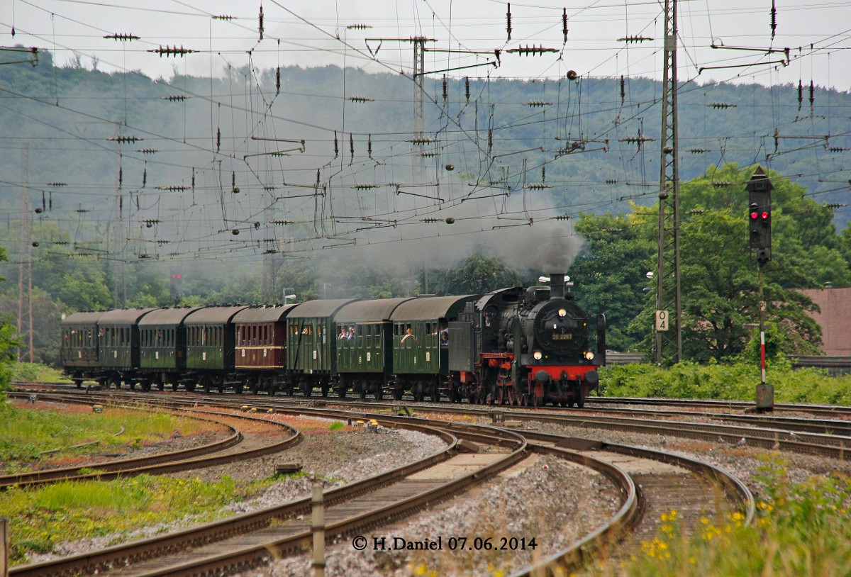 38 2267 (P8) am 07.06.2014 in den Wittener Hbf.